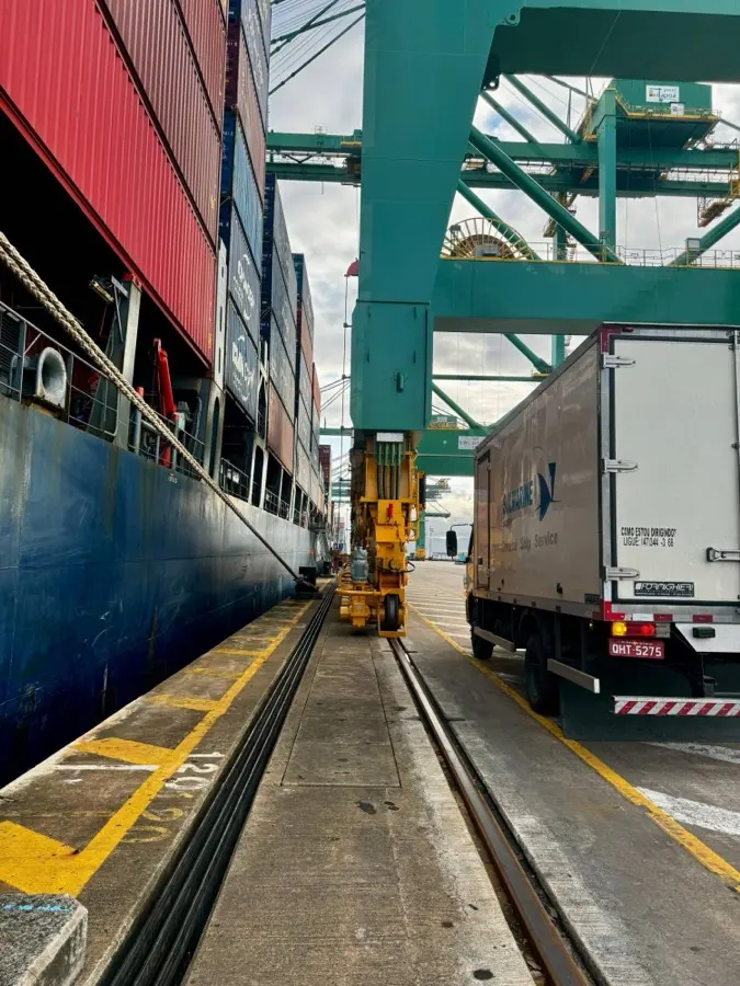 Delivery at the Port of Itapoá quay